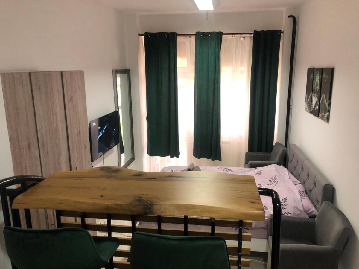 Kosa Apartment Bezanija Екстериор снимка